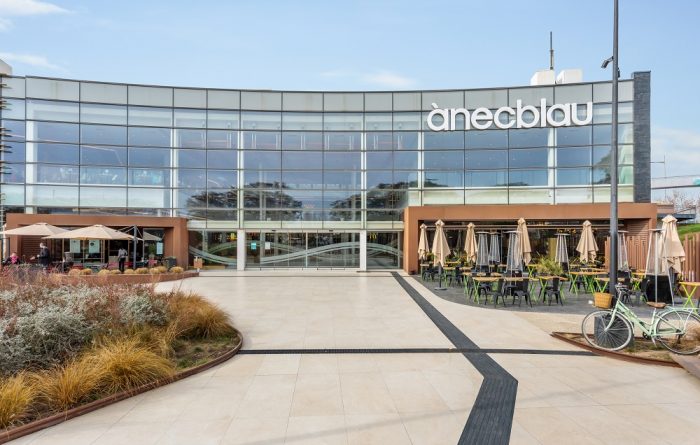Anec Blau 3
